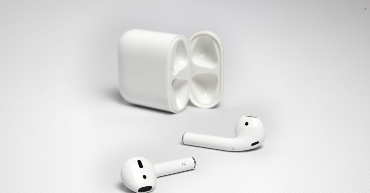 Read more about the article How Do You Clean Apple Earbuds? Follow These Simple Tips That Work